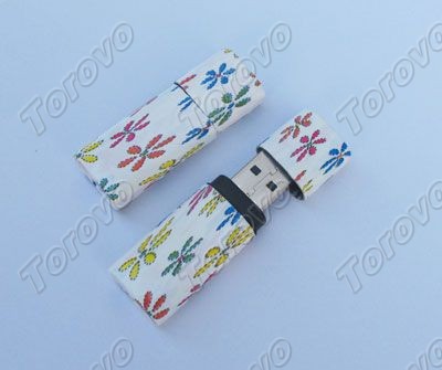 整體設計方正古樸,極具中國風美感,是傳統與現代科技的 彩花陶瓷U盤