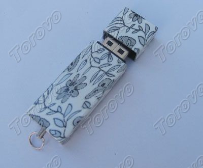 U盤工廠專業生產青花陶瓷U盤,整體設計方正古樸,極具中 U盤工廠專業生產青花陶瓷U盤