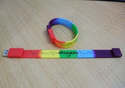 隨著科技的發(fā)展藝術(shù)的將硅膠手環(huán)與實(shí)用主義科技相結(jié)合 五彩斑斕的手腕U盤